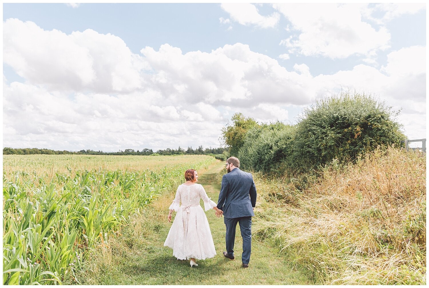 Charlotte.Eve.Photography.JandH.Dovecote.Barn.Banbury.Oxfordshire.wedding.photography_0051.jpg