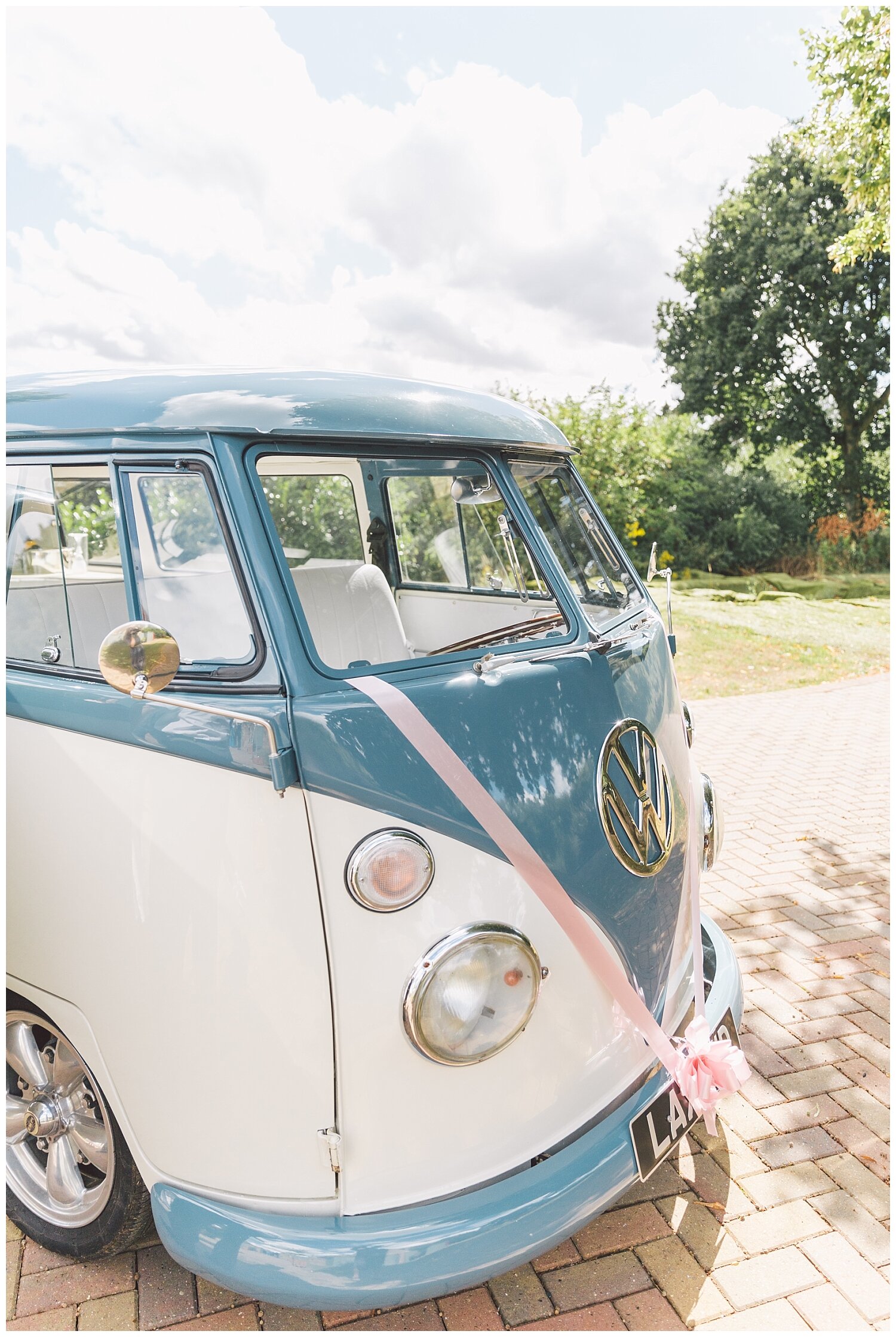 Charlotte.Eve.Photography.JandH.Dovecote.Barn.Banbury.Oxfordshire.wedding.photography_0056.jpg