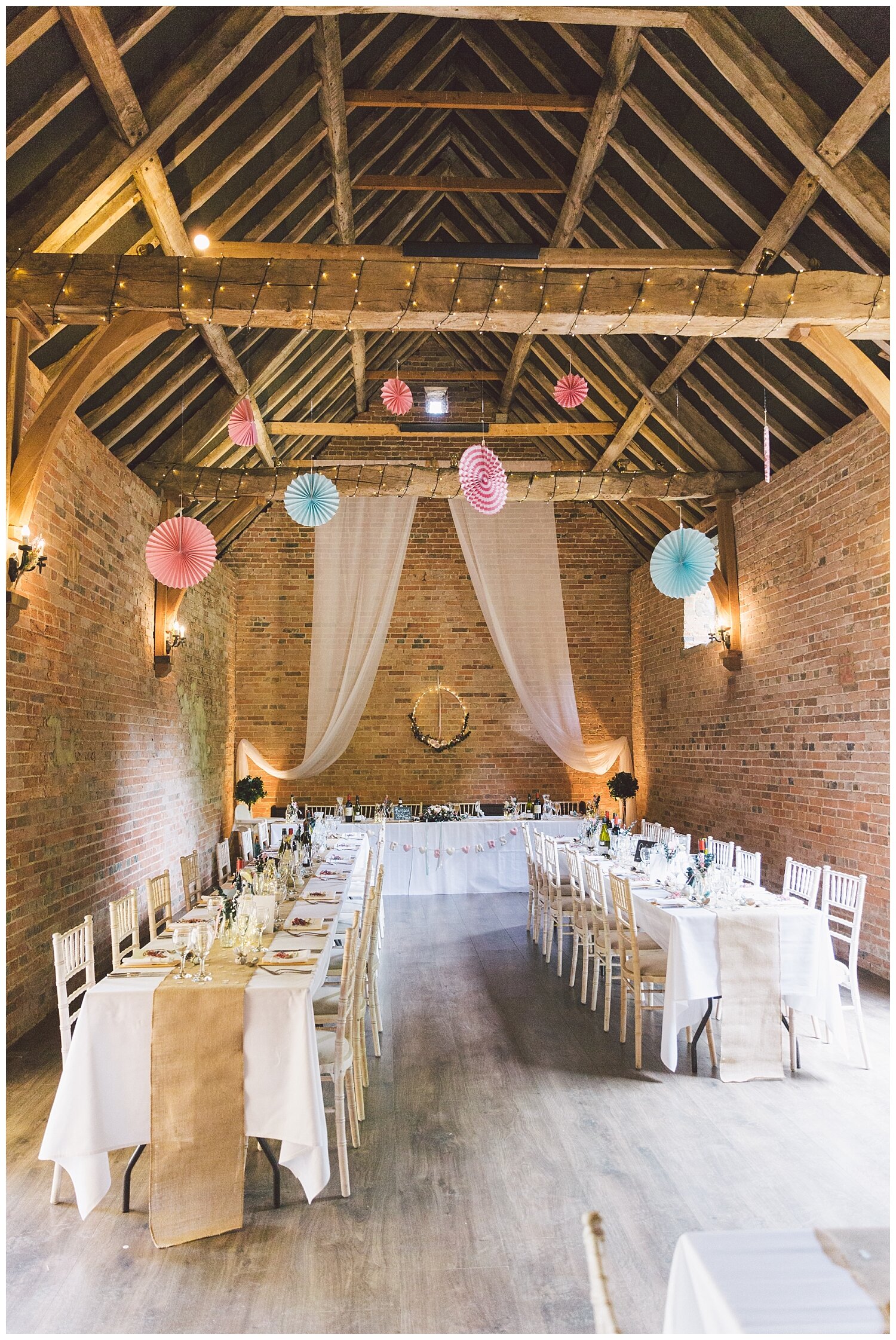 Charlotte.Eve.Photography.JandH.Dovecote.Barn.Banbury.Oxfordshire.wedding.photography_0059.jpg