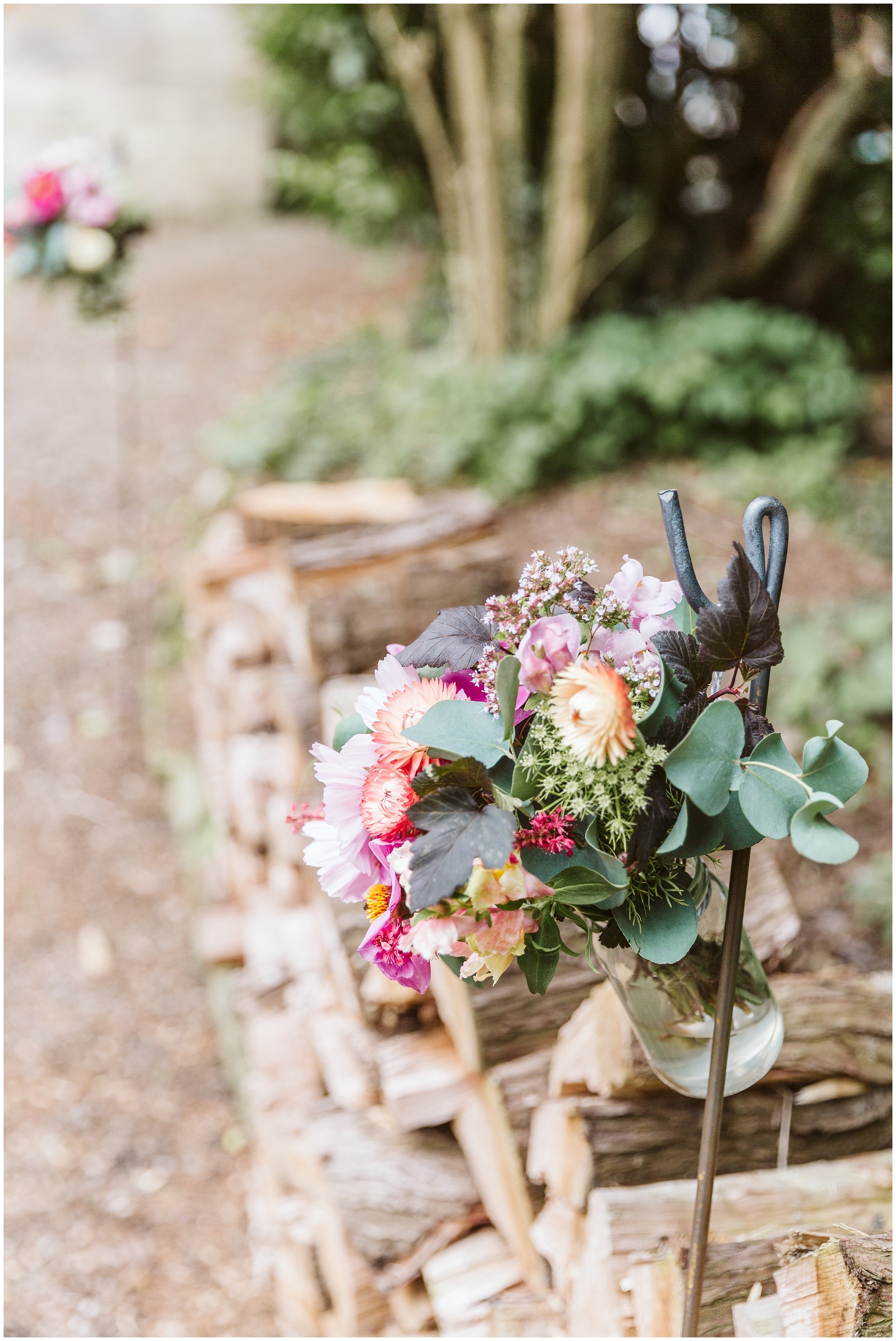 Charlotte.Eve.Photography.Northamptonshire.Oxfordshire.garden.marquee.wedding_0044.jpg