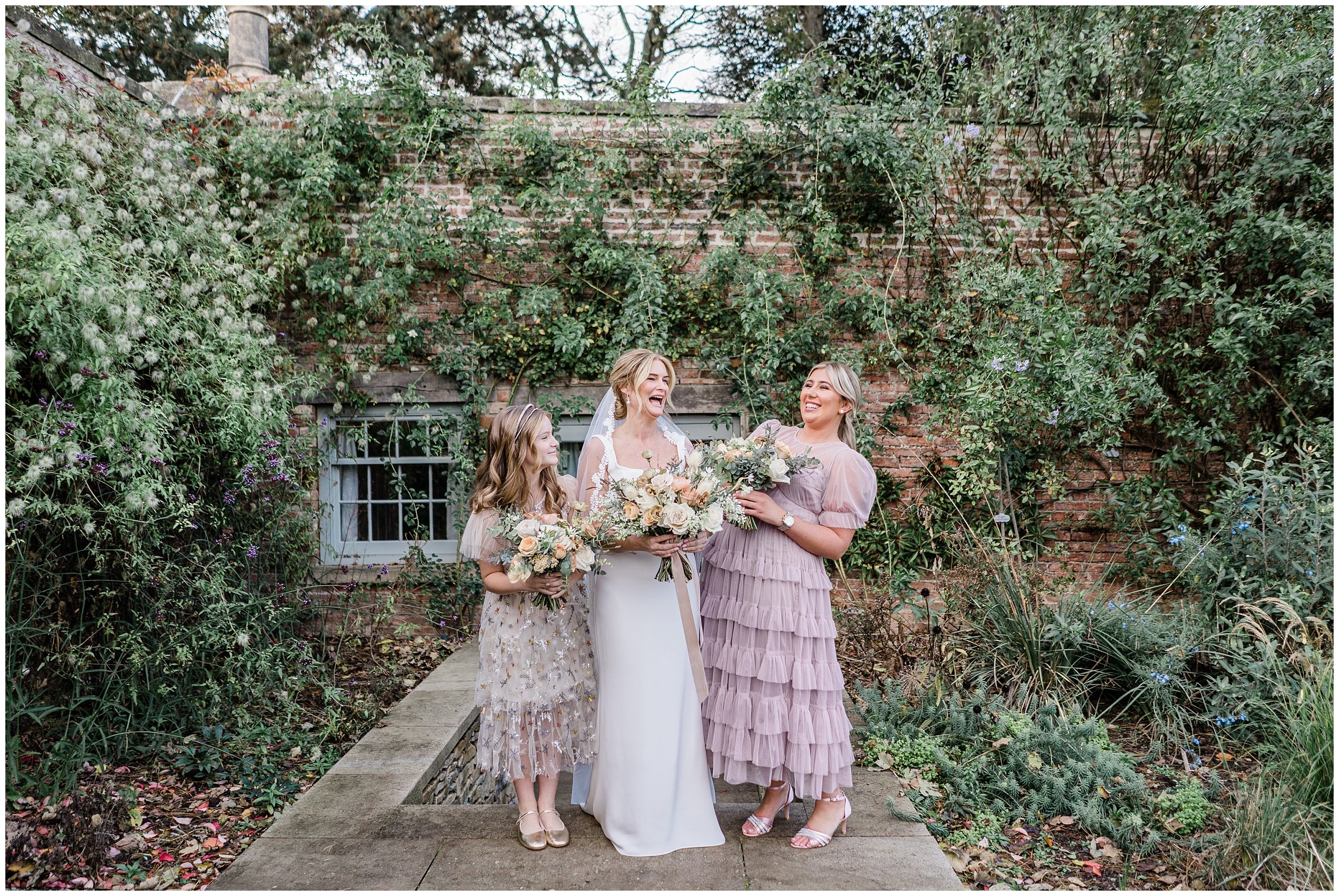 Charlotte.Eve.Photography.Northamptonshire.Oxfordshire.garden.marquee.wedding_0170.jpg