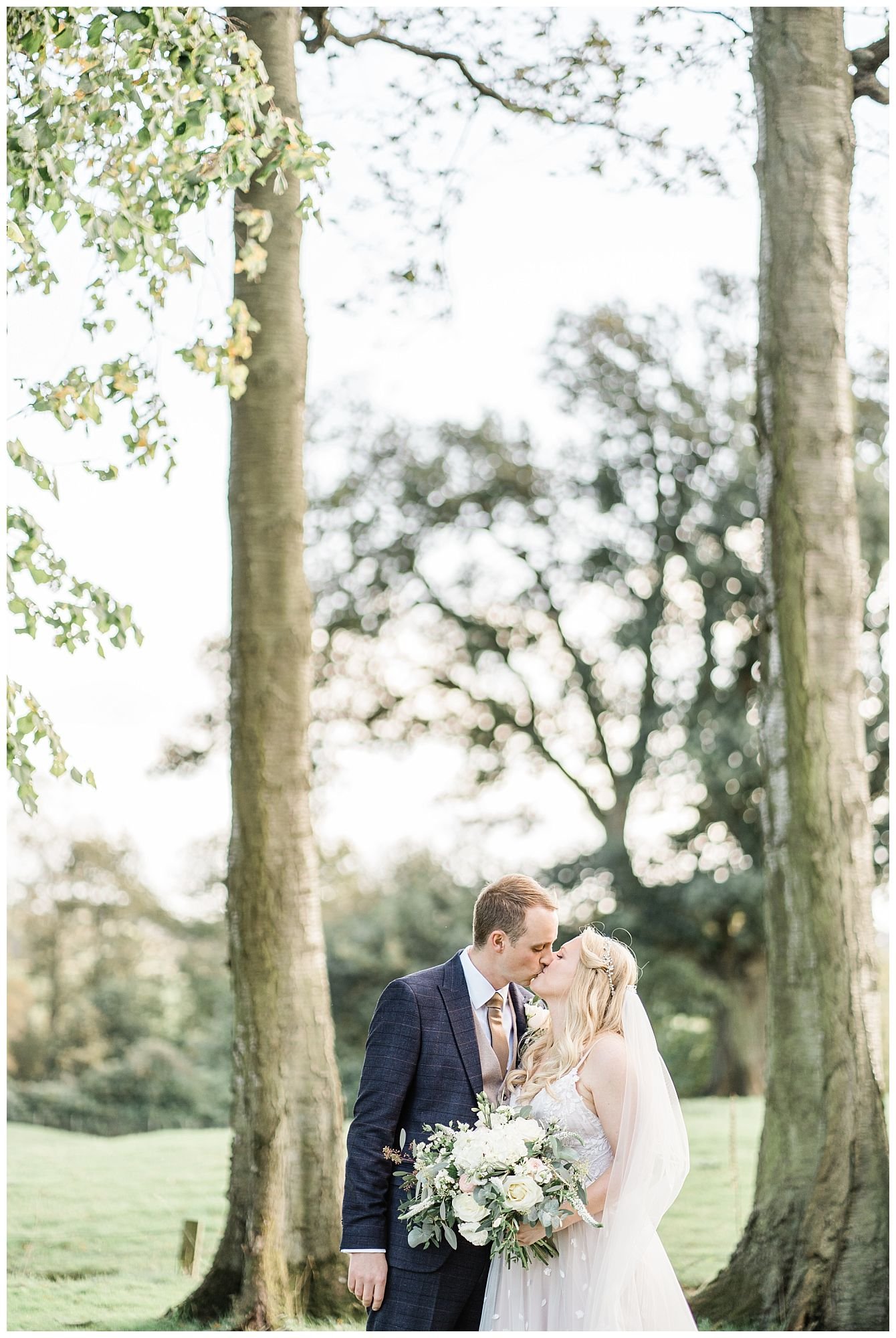 Charlotte.Eve.Photography.Northamptonshire.Oxfordshire.garden.marquee.wedding_0337.jpg