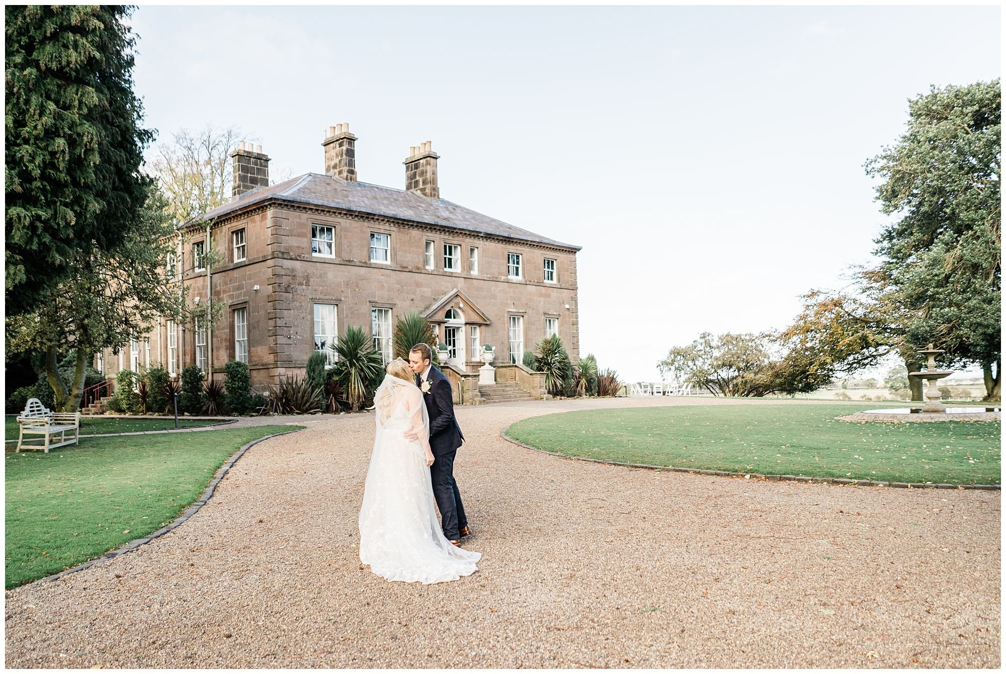 Charlotte.Eve.Photography.Northamptonshire.Oxfordshire.garden.marquee.wedding_0341.jpg