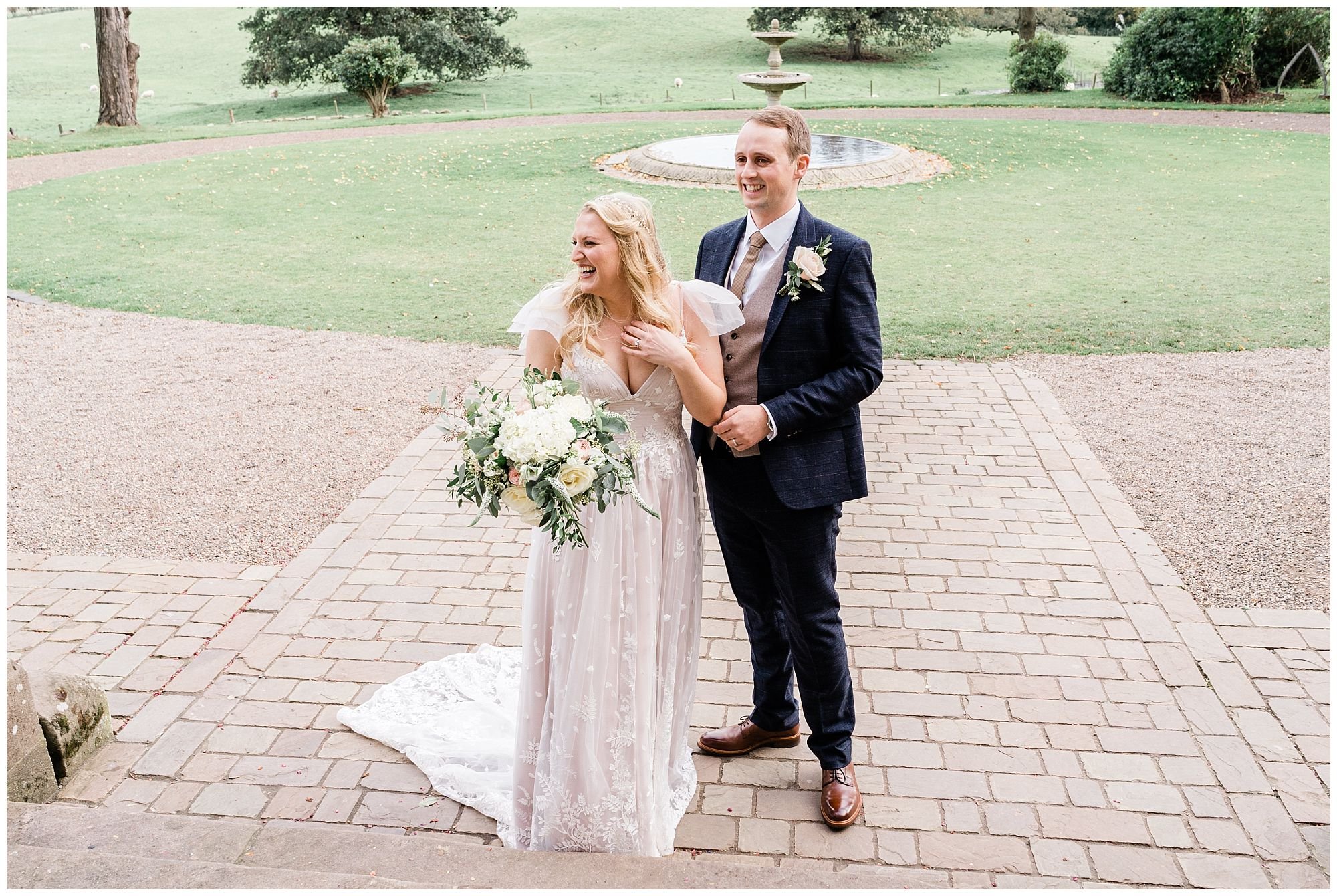 Charlotte.Eve.Photography.Northamptonshire.Oxfordshire.garden.marquee.wedding_0353.jpg