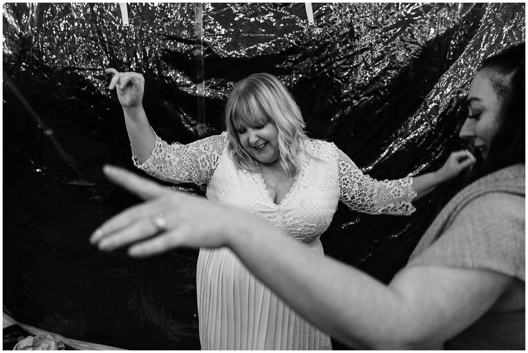 Charlotte.Eve.Photography.Northamptonshire.Oxfordshire.garden.marquee.wedding_0510.jpg