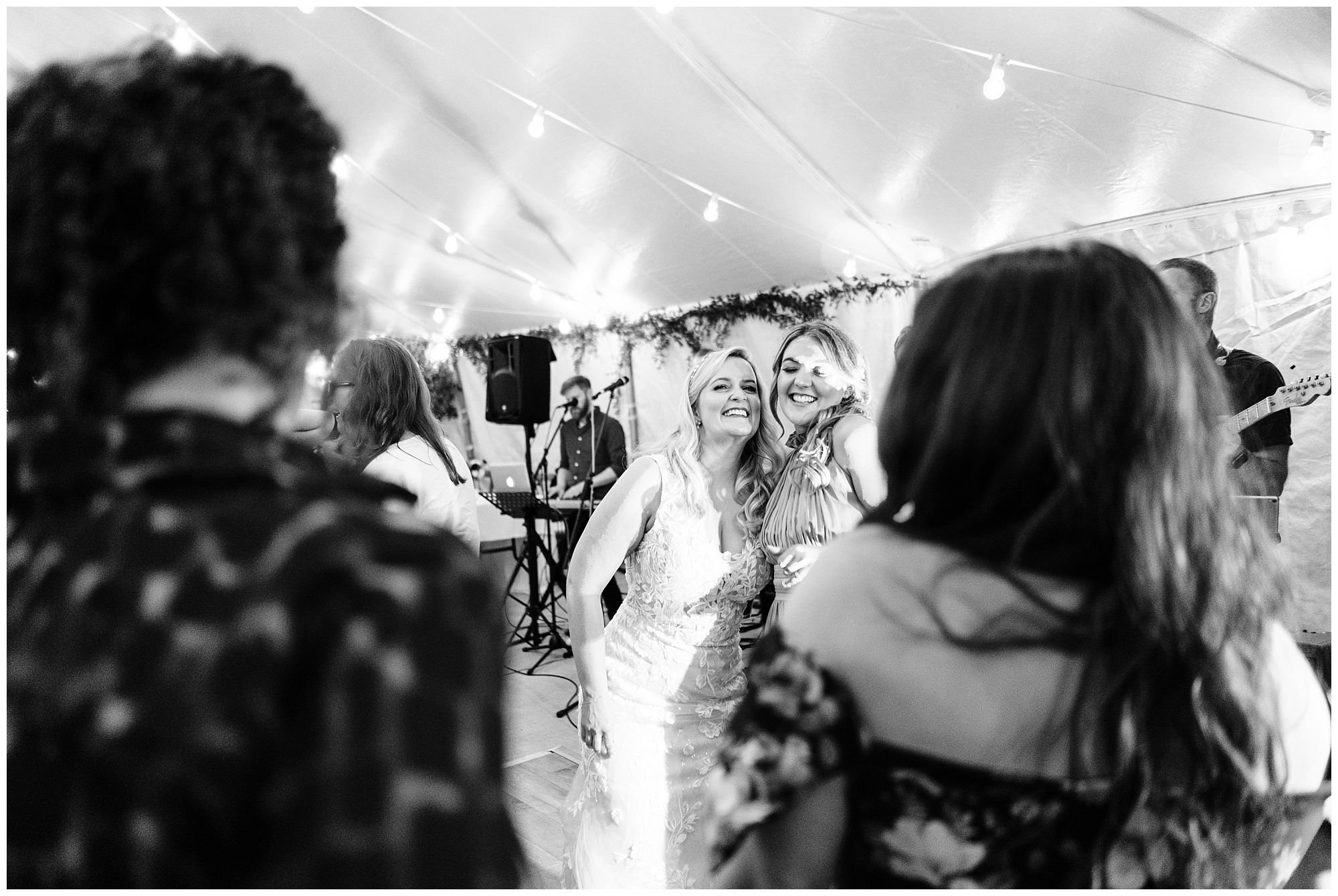 Charlotte.Eve.Photography.Northamptonshire.Oxfordshire.garden.marquee.wedding_0517.jpg