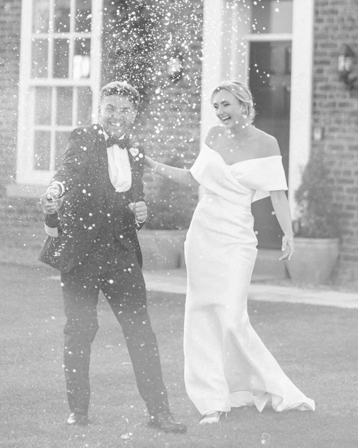 Here's to a magical 2025 ☆🍾
Thank you to all of my incredible, kind couples who invited me to capture your most special memories. You made this year so special! I can't wait to see what the next year has in store.

Venue - @thirsk_lodge_barns
Food -