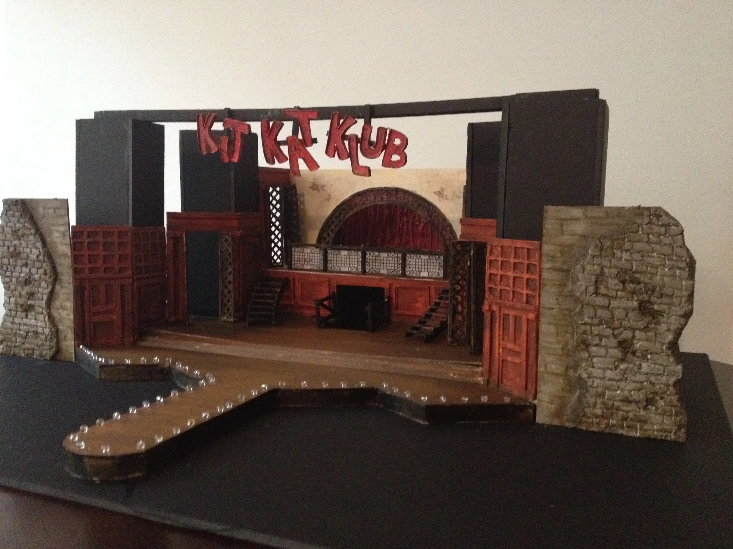 Model for Cabaret