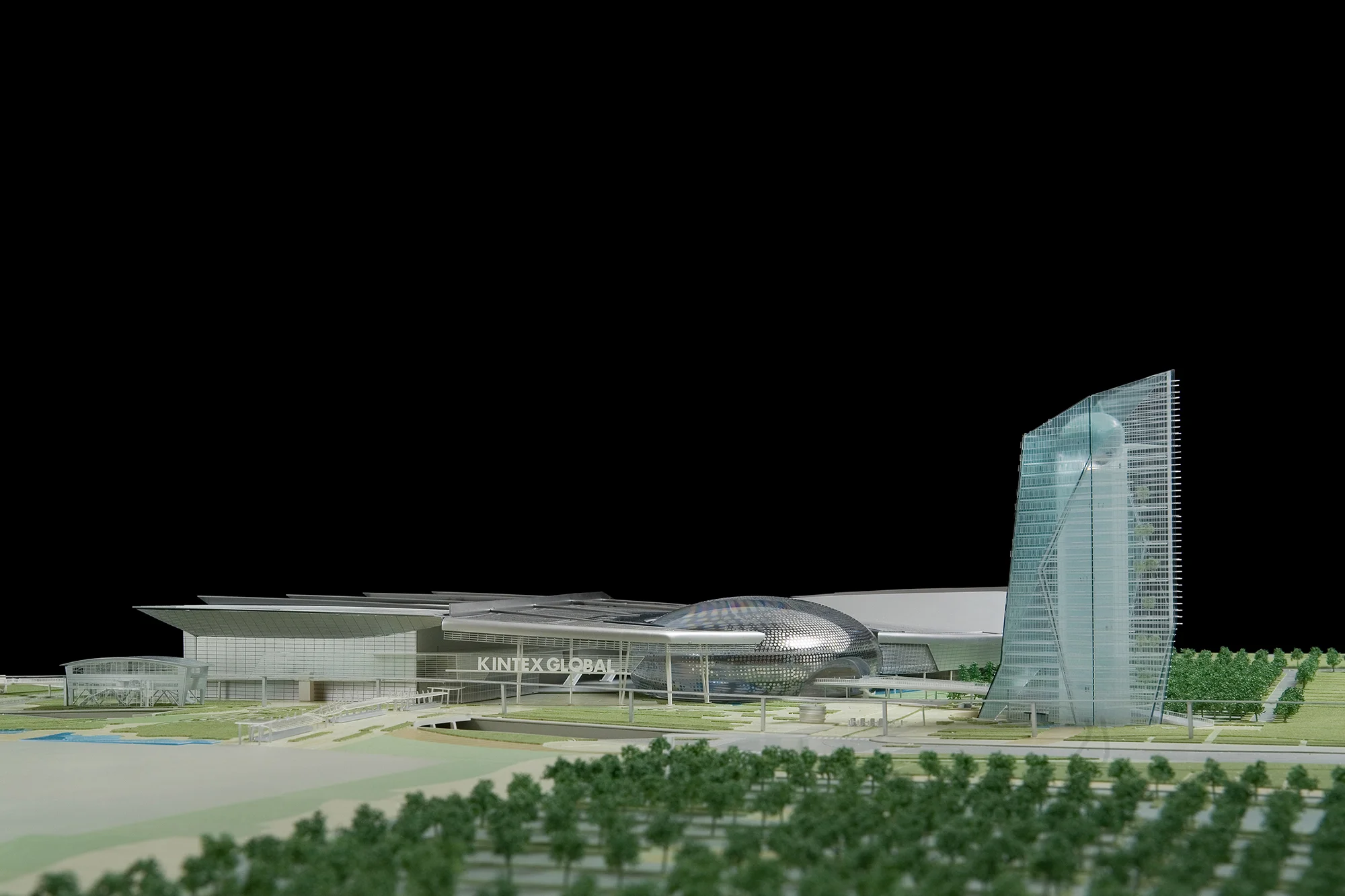 KCC_MODEL_04.jpg