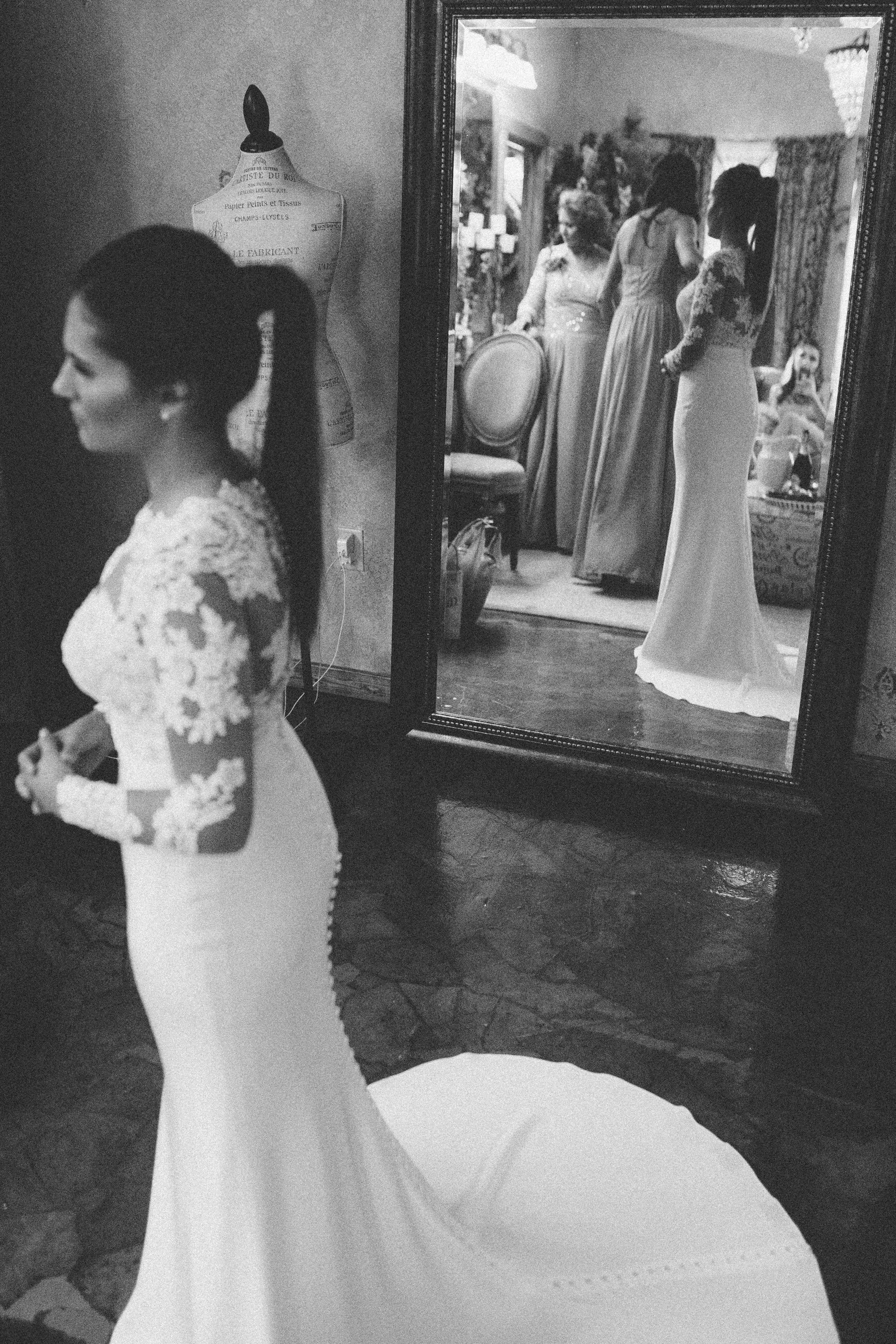 Bride Getting Ready Plant City Florida Wedding Photographer Benjamin Hewitt Photography