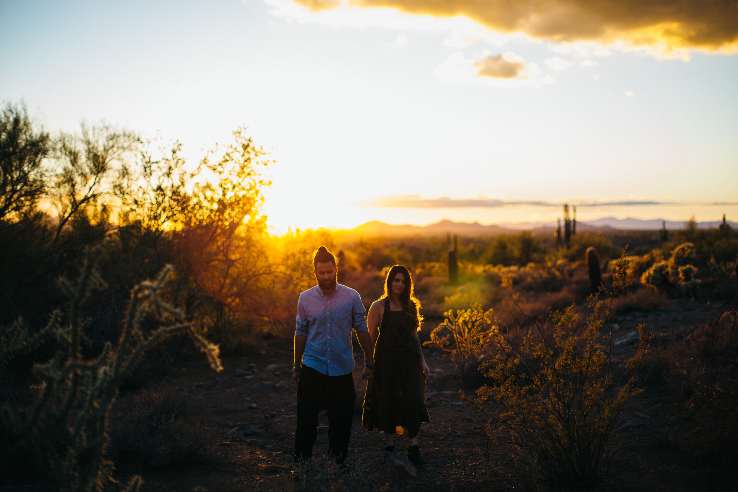 Arizona Desert Sunset Engagement Pics