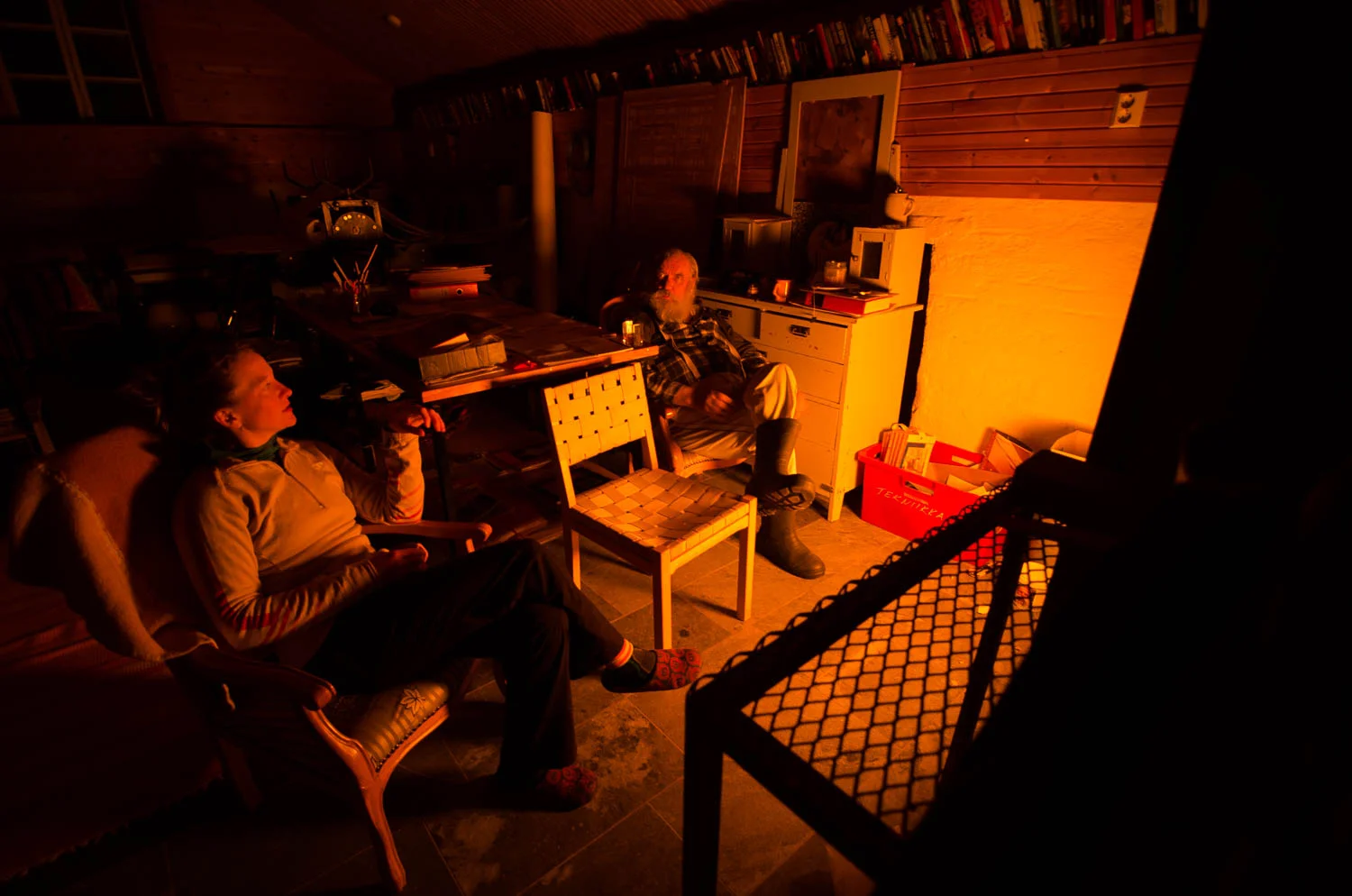 Nuin-Tara and Antero by the fire