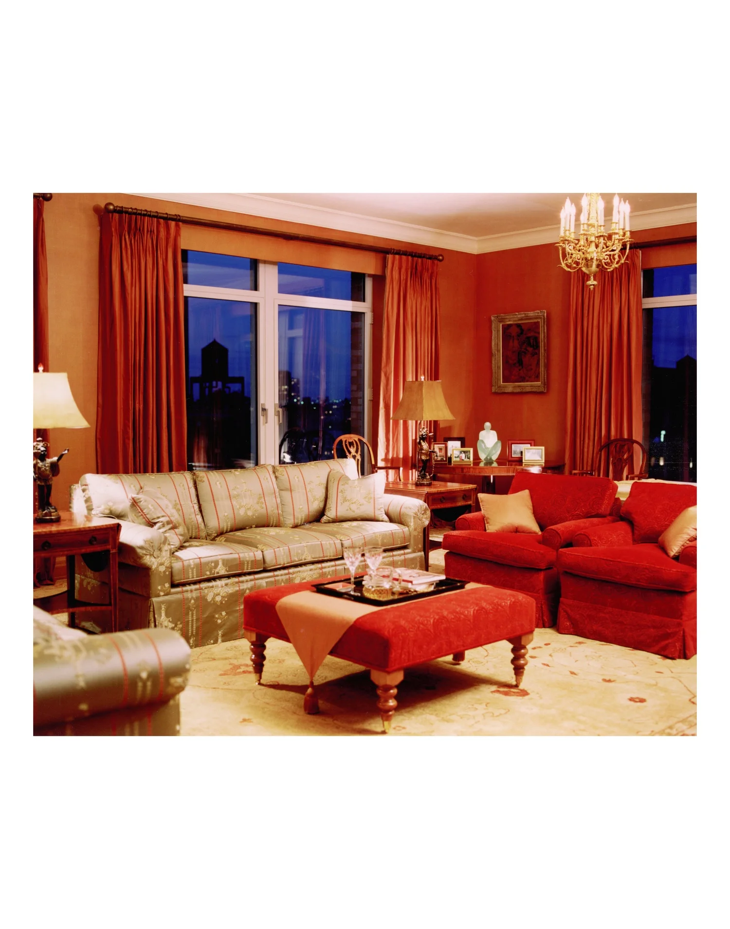 Cozy living room designed by Doreen Chambers Interiors - Park Avenue, New York