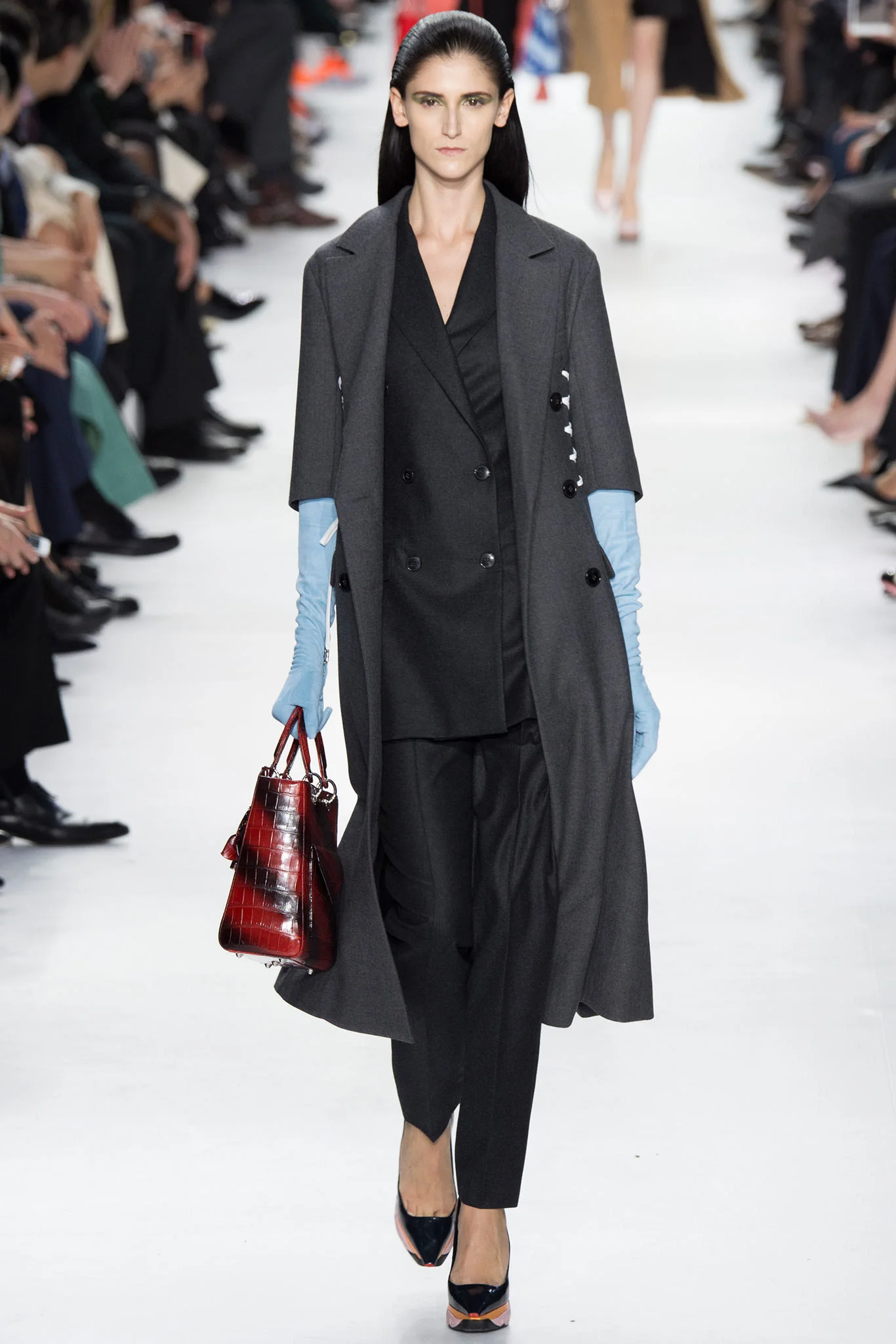 Elegant Dressing - Raf Simons