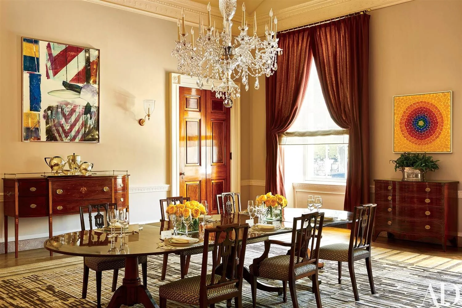 The State Floor's Old family dining room was the Bush family dining room - located on the first floor not the private family floor...the colors are a little too muted for me although the splendid artworks by Robert Rauschenberg, left and Alma Thomas brings it all together 
