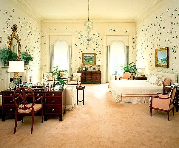 Apparently there are no photos of either the Bush or Clinton bedrooms - so here's the Reagan bedroom instead for comparison