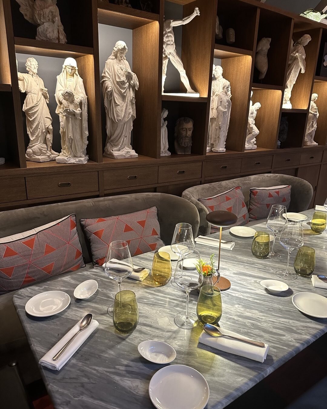 Setting the table Tuscan-style with Carrara marble statuary&hellip;