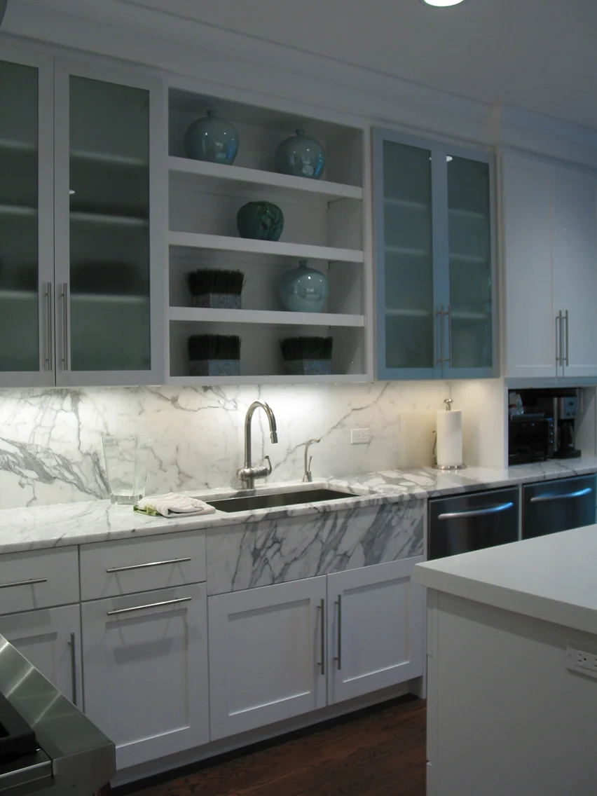 Kitchen 2.jpg