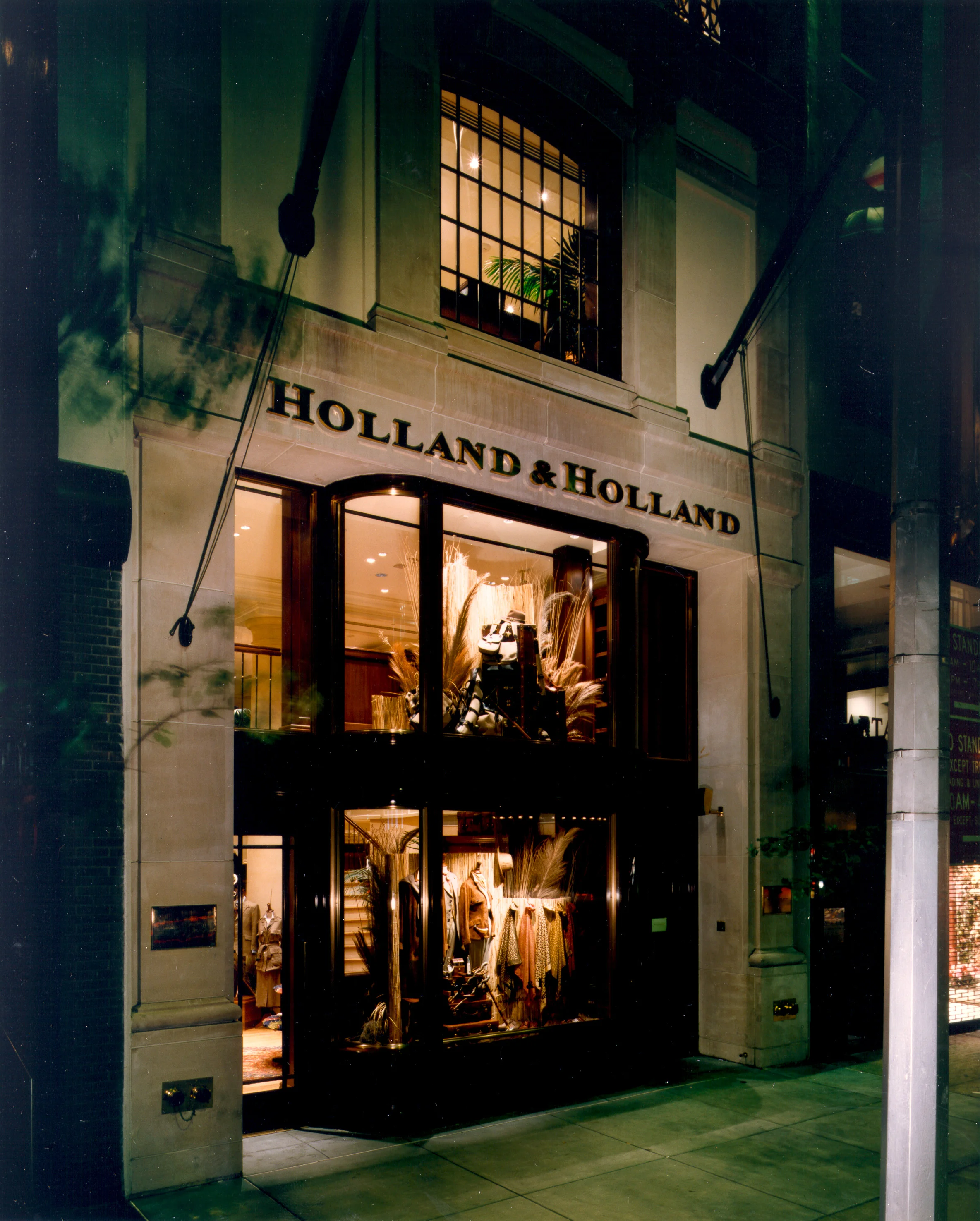 HOLLAND & HOLLAND