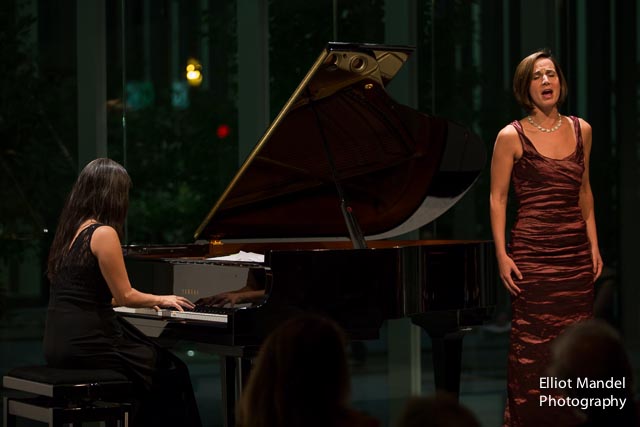  Mezzo-soprano Kelley O'Connor and Myra Huang 