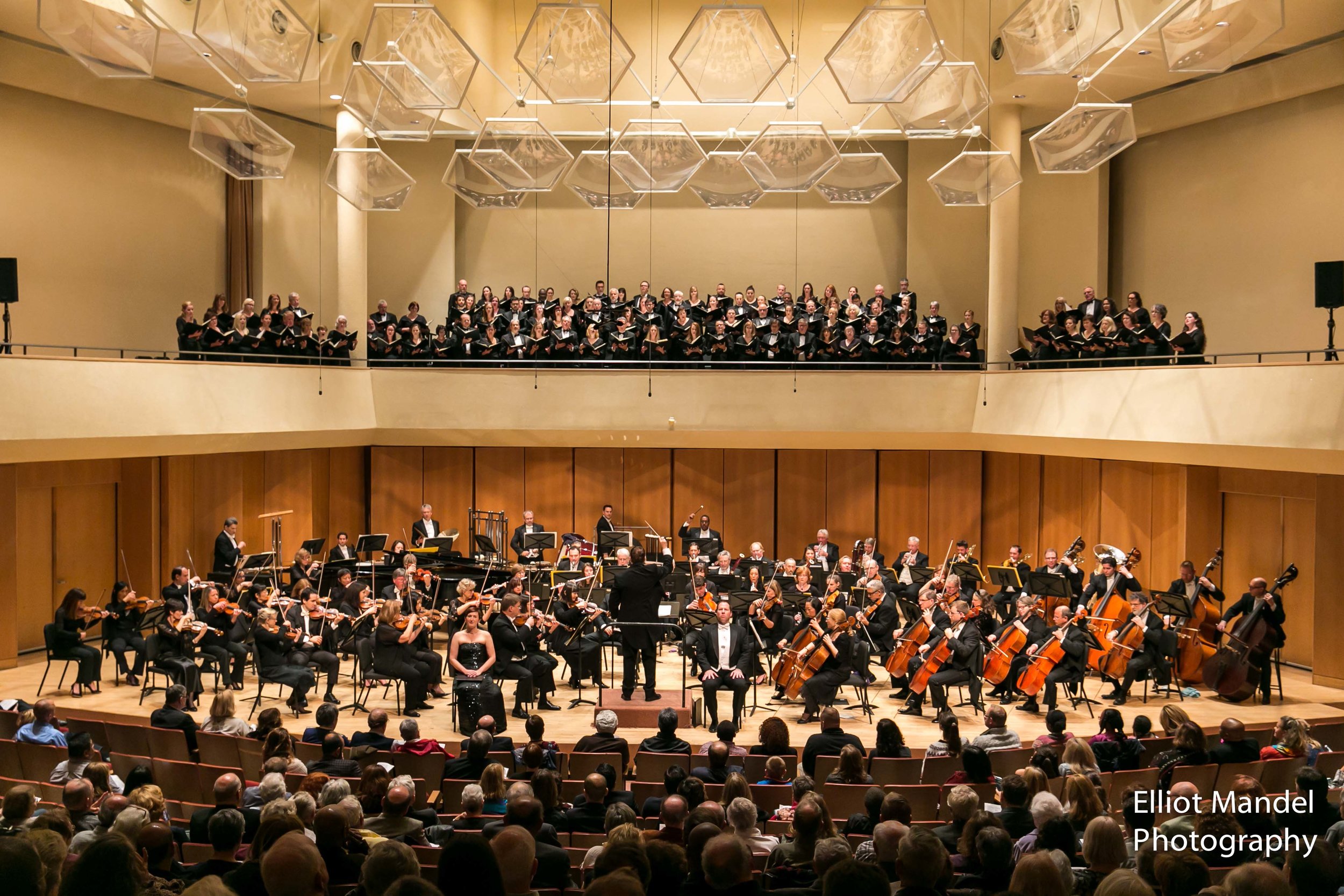  The Chicago Philharmonic opens its season with Carmina Burana.&nbsp; 