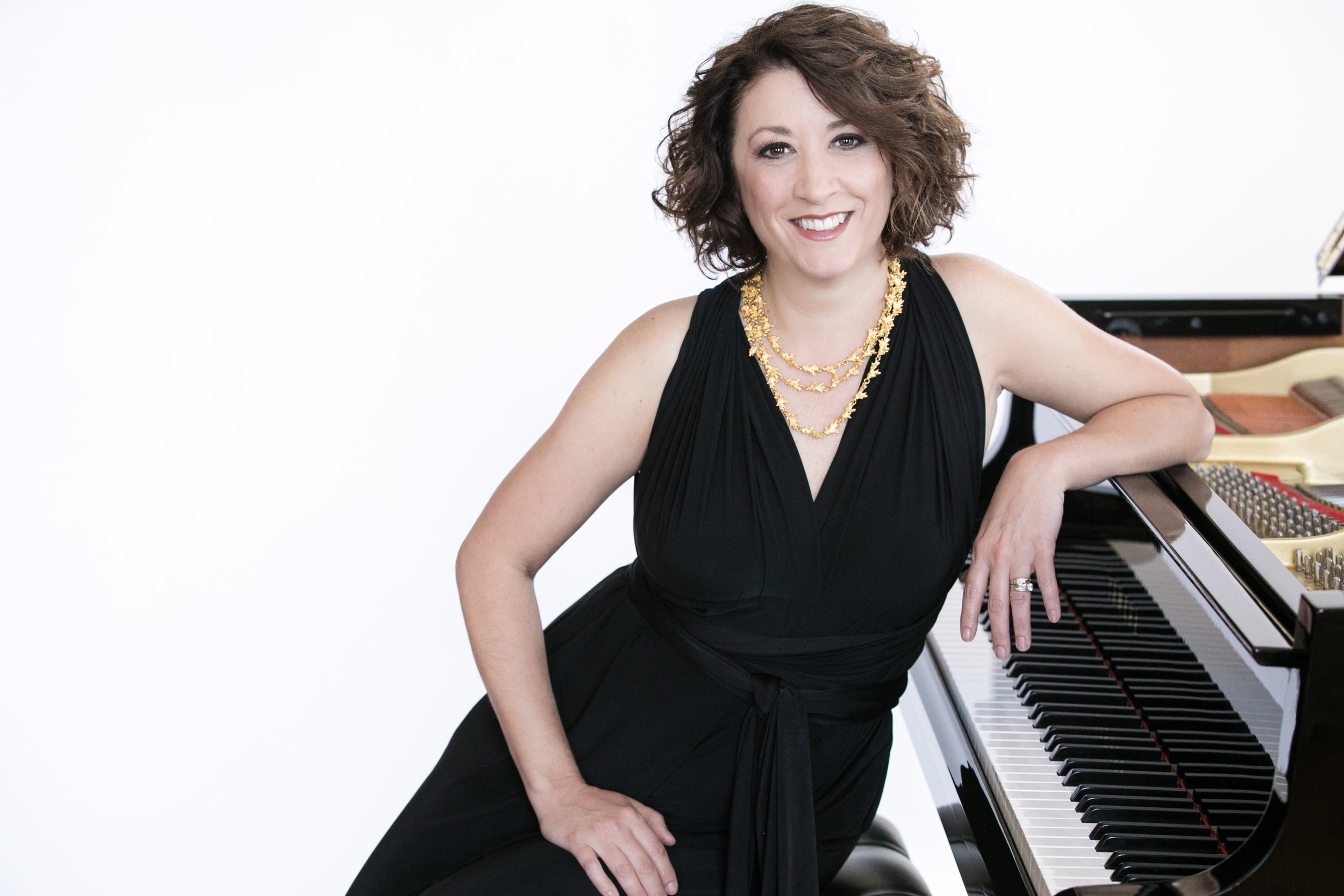 Pianist Shannon McGinnis.
