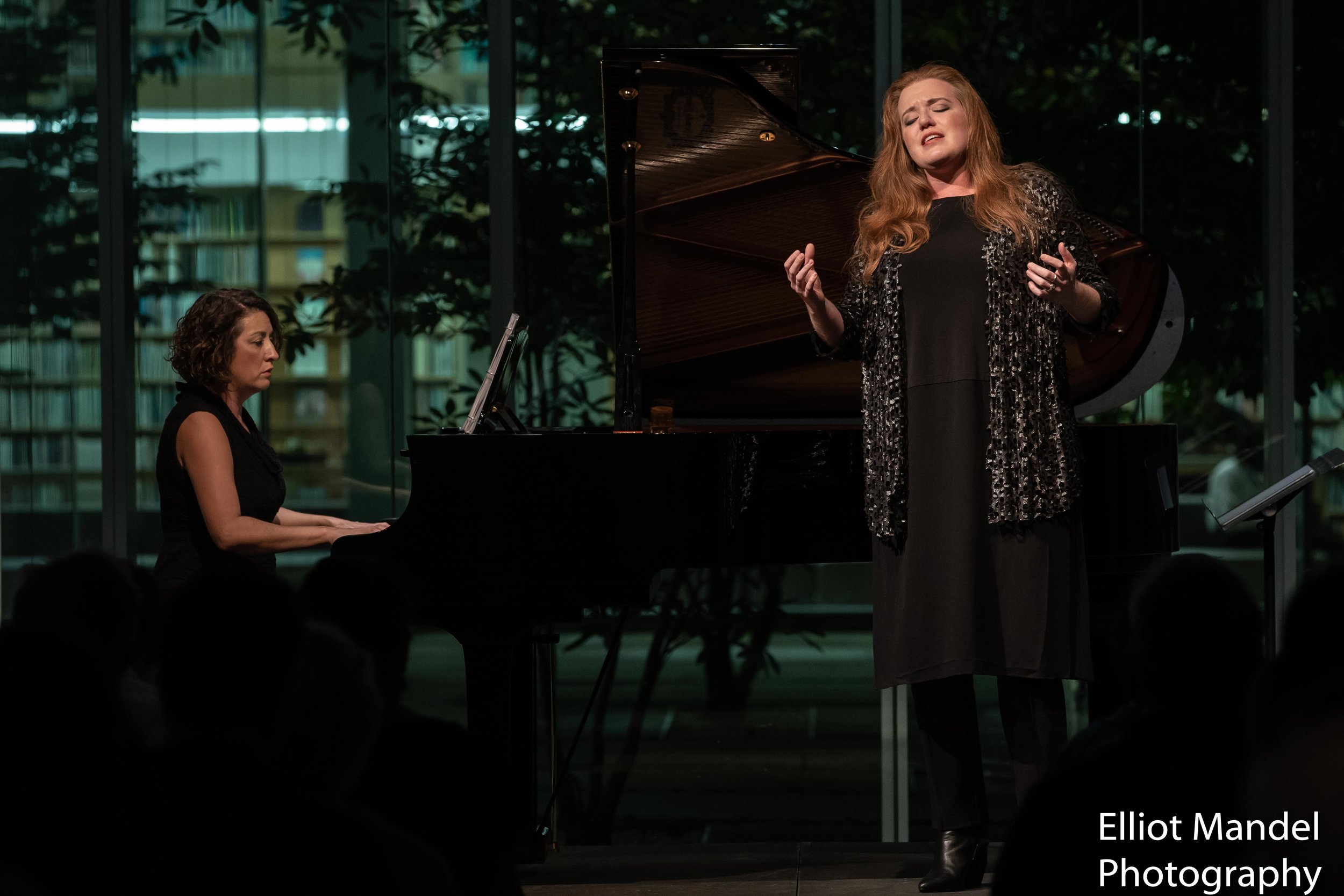  Mezzo-soprano Jennifer Johnson Cano and pianist Shannon McGinnis open the 2018 Collaborative Works Festival (Sept 5, 2018).  
