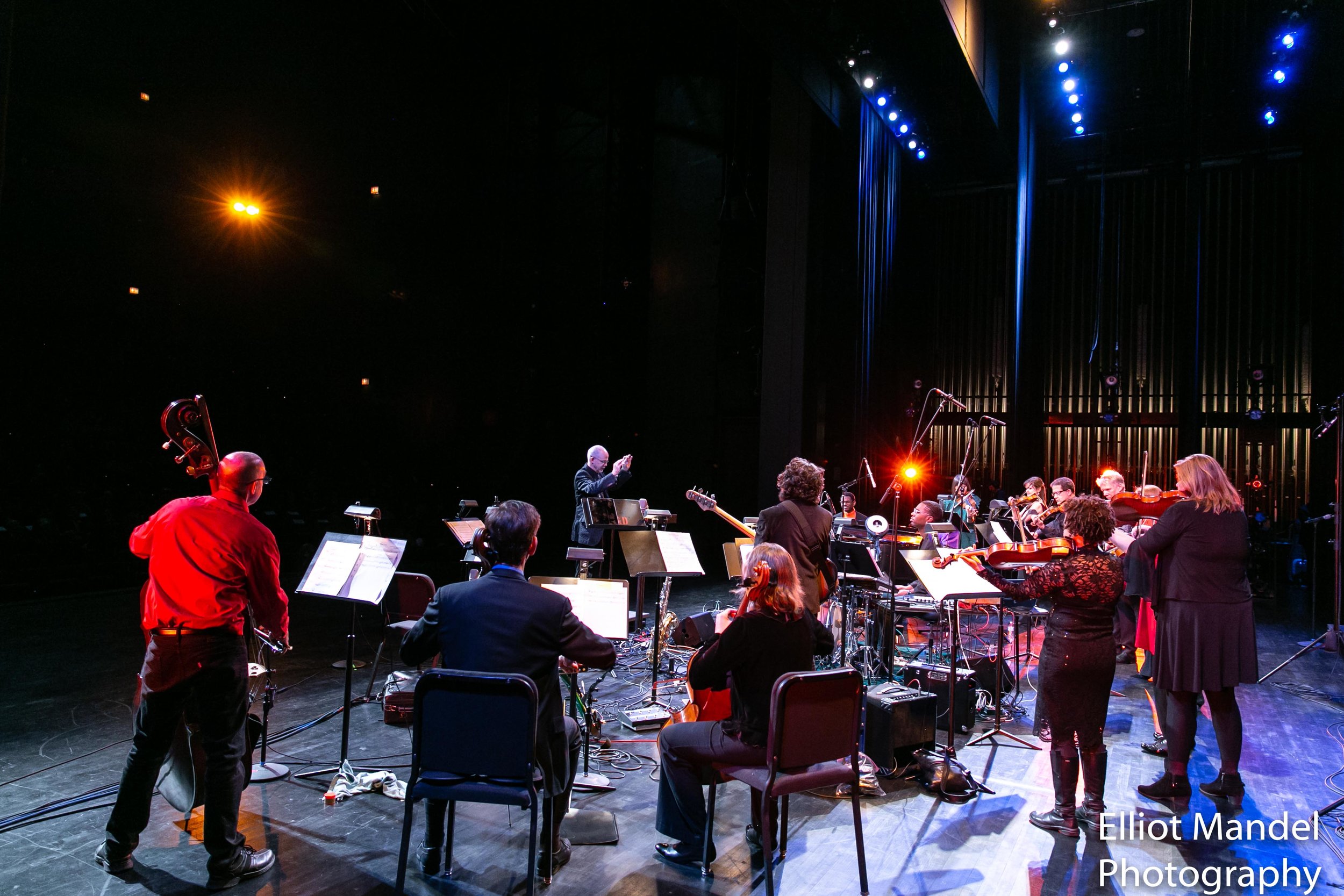  Stephen Burns and the Fulcrum Point New Music Project’s annual Concert for Peace at Harris Theater (Dec 19, 2018). 