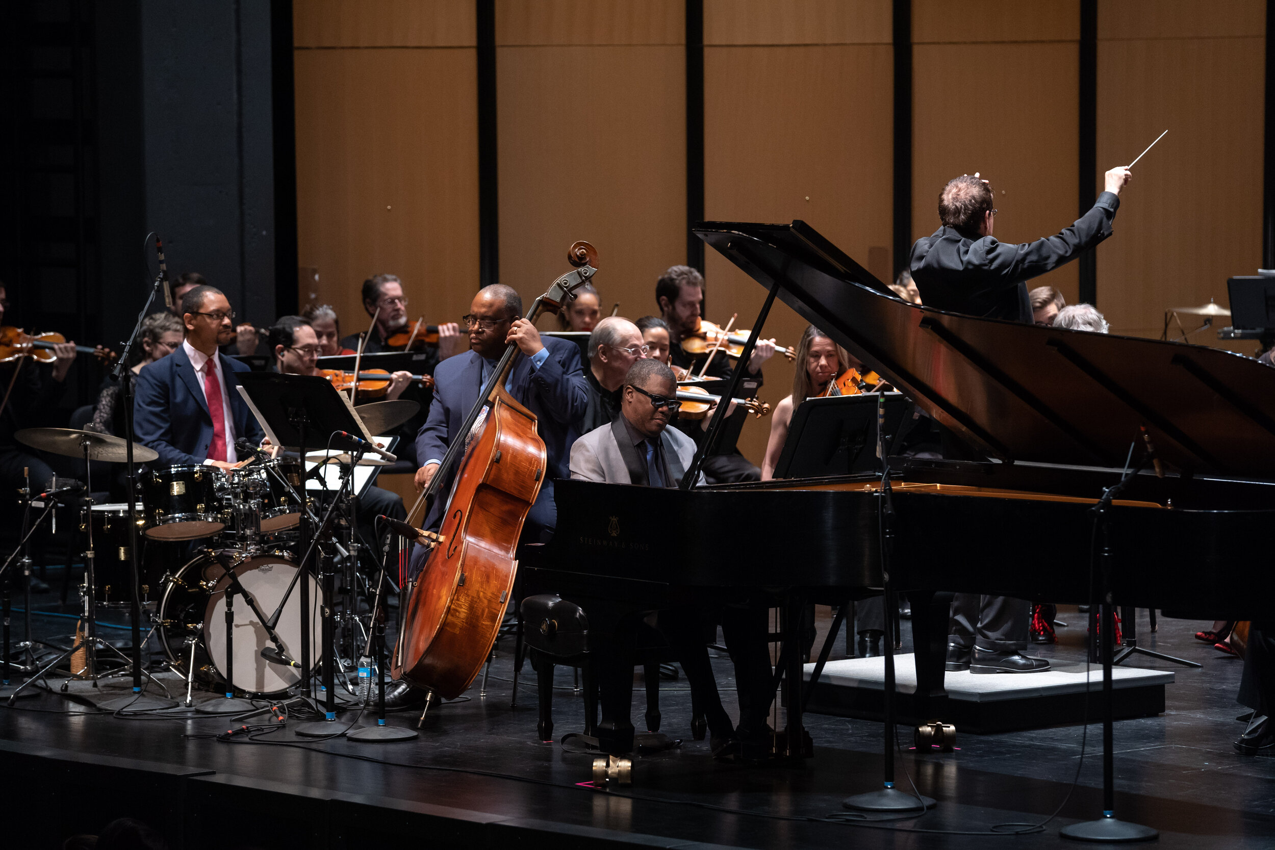  November: the Marcus Roberts Trio joins the Chicago Philharmonic for one killer rendition of Gerswhin’s Piano Concerto in F. 