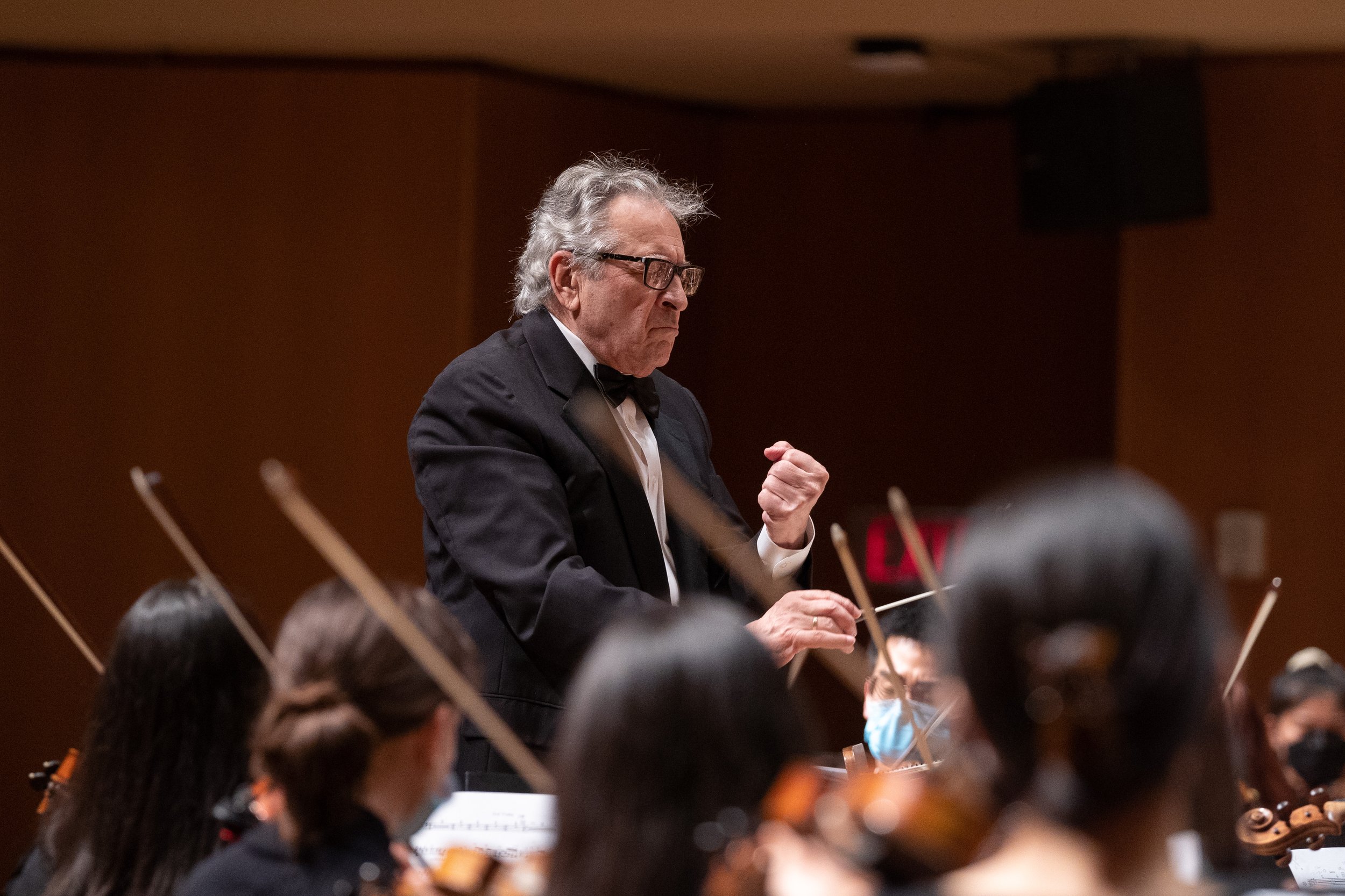  Victor Yampolsky conducts the Northwestern University Symphony Orchestra in his final season. 