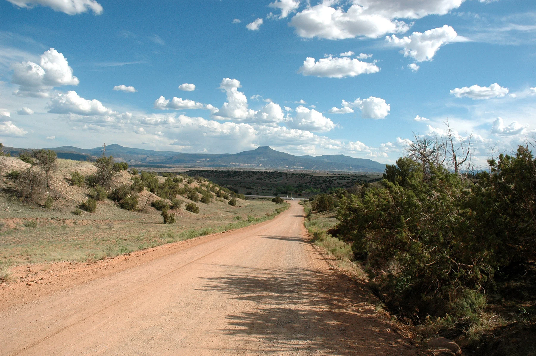 Ghost-Ranch-Road.jpg