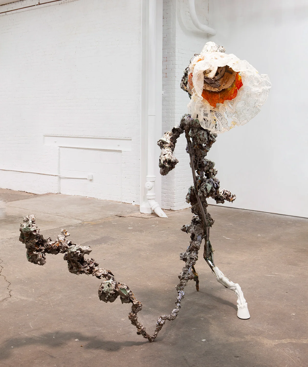 Urethane Flower on Steel Stem Clad with Foam (2013) H91" x W110" x L67" (H233 x 284 x 177 cm) steel, polyurethane resin, epoxy clay, burnt and varnished styrofoam