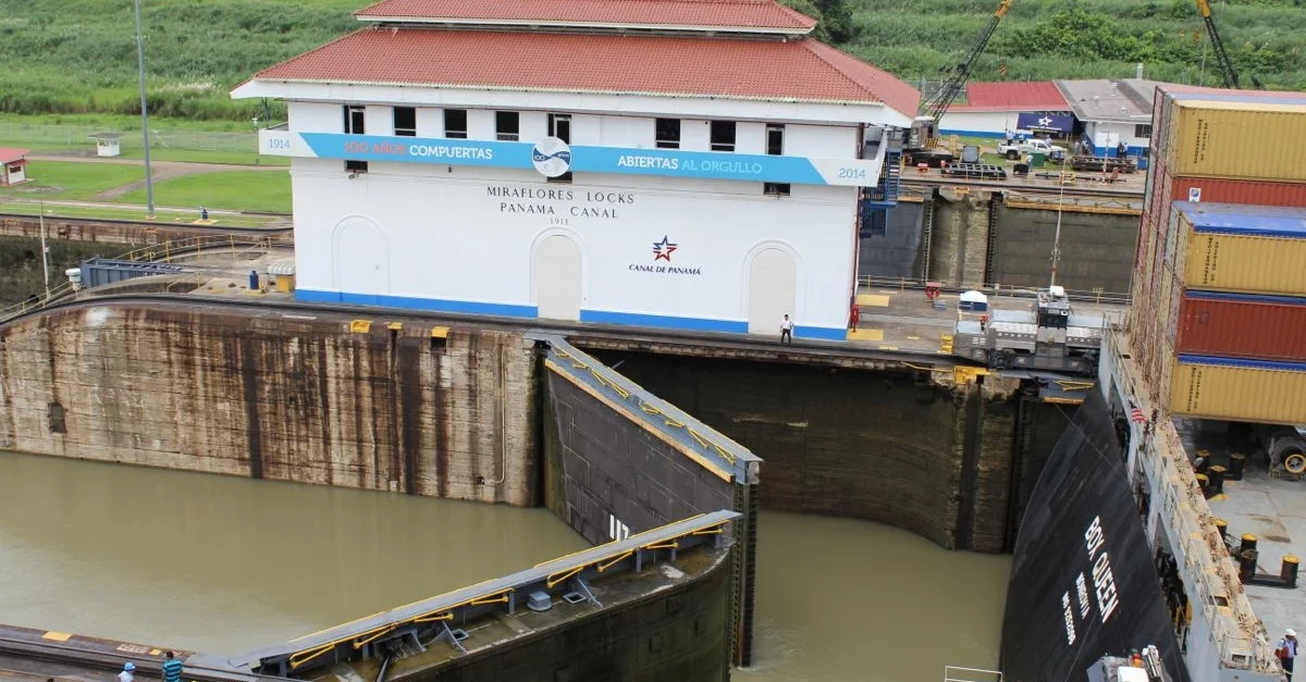 Miraflores Locks in action.