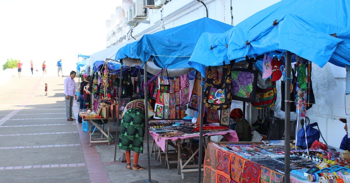 Vendors in Casco Viejo