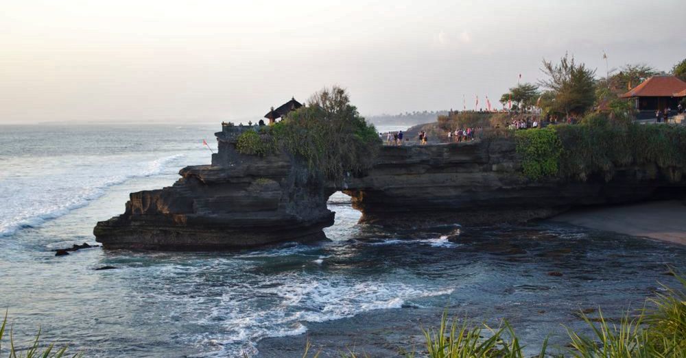 Pura Batu Bolong