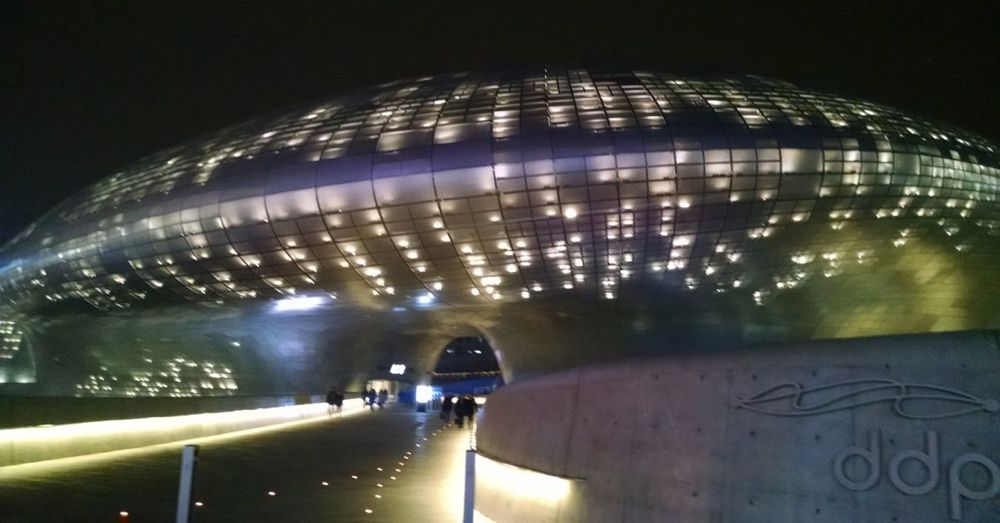 Dongdaemun Design Plaza at night (again).