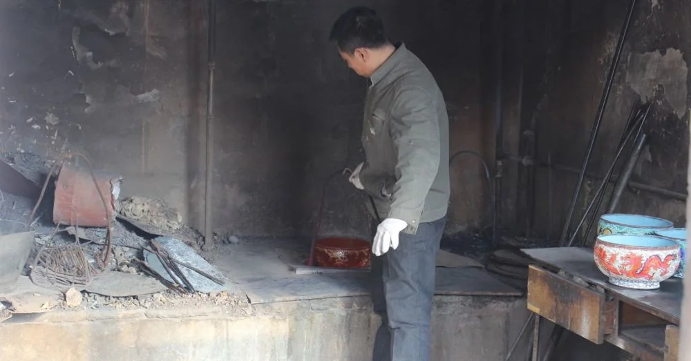 Firing a Cloisonne Pot