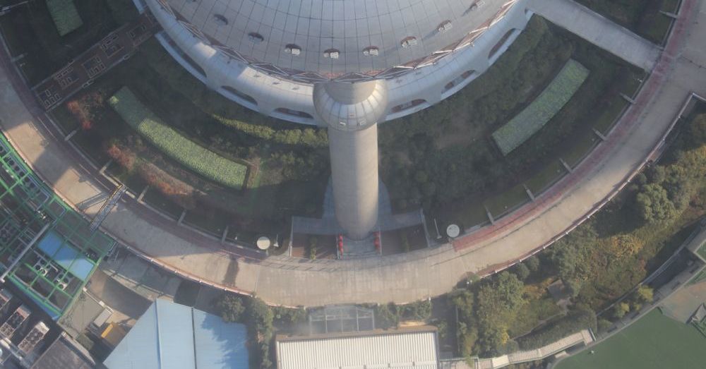 Looking down from the Sightseeing Deck.