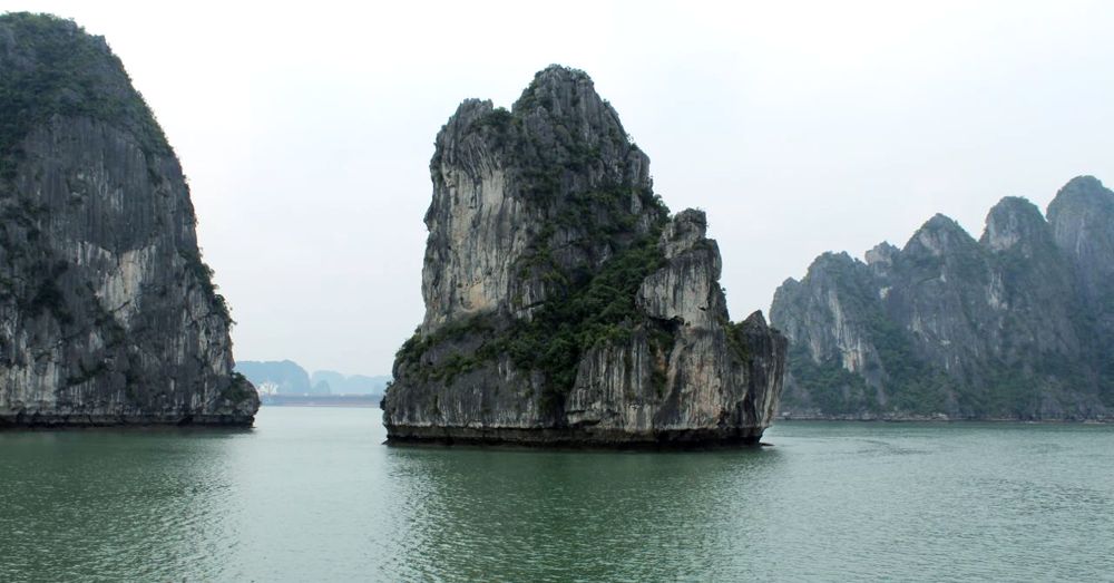 Island, Ha Long Bay