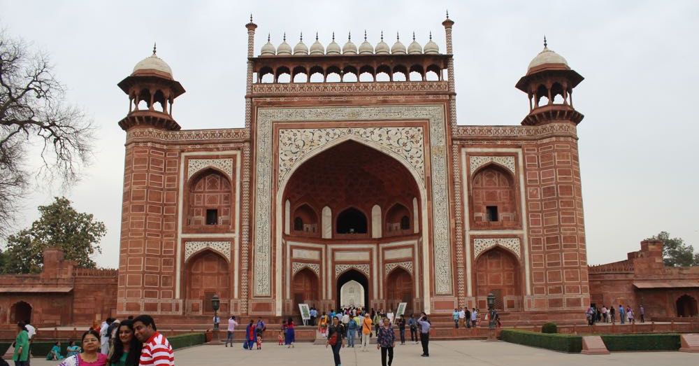 Great Gate to the Taj Mahal (Darawza)