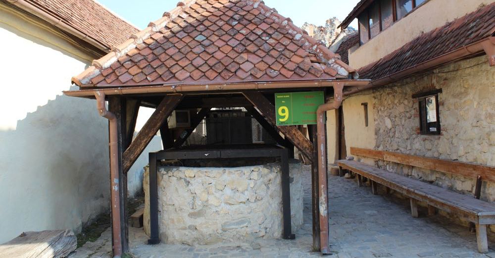 Rasnov Citadel Well