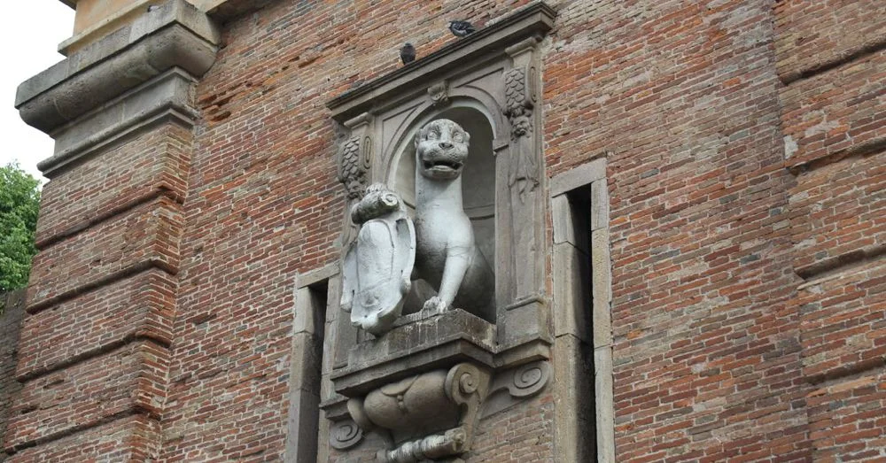 A Drive to Lucca