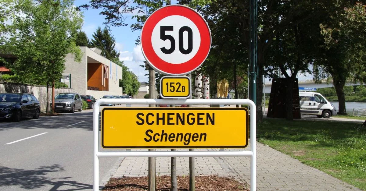 From Schengen to Paris in a Day