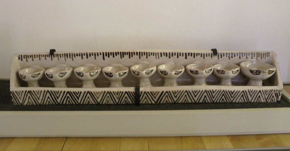 Oil-based Menorah