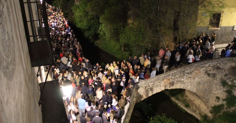 Semana Santa Crowd