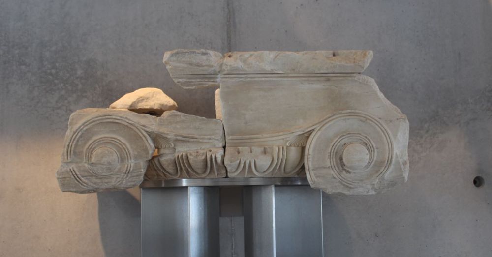 Ancient Grecian Car