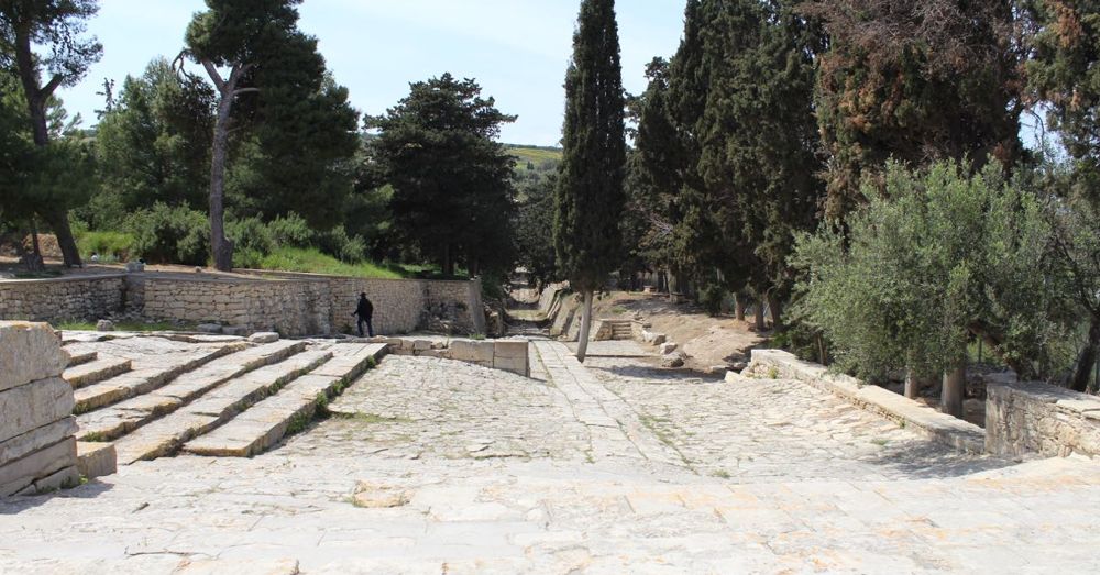 Road to The Palace at Knossos