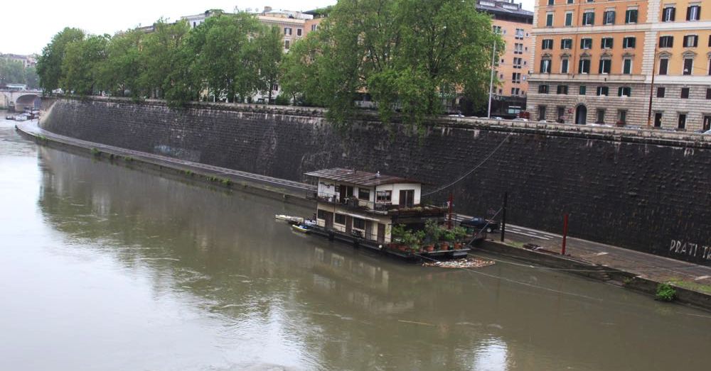 Houseboat on the Tiber