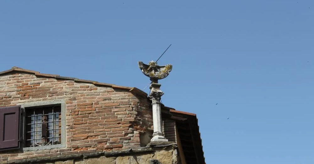 Rooftop Sundial