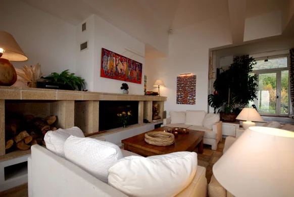 MAS-1-lounge.jpg